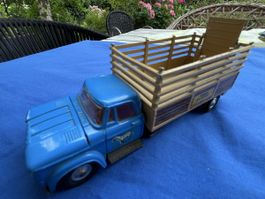 Corgi Toys Dodge Kew Fargo Daktari