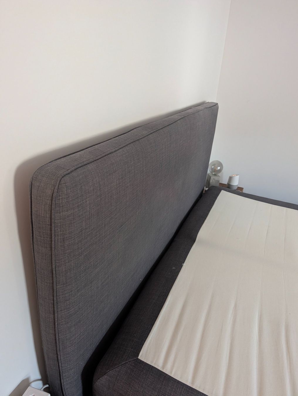 Ikea Betten: Doppelbett Boxspring grau Stoffbezug gebrauchter Zustand – Gebraucht aus Volketswil von manu-shop 3