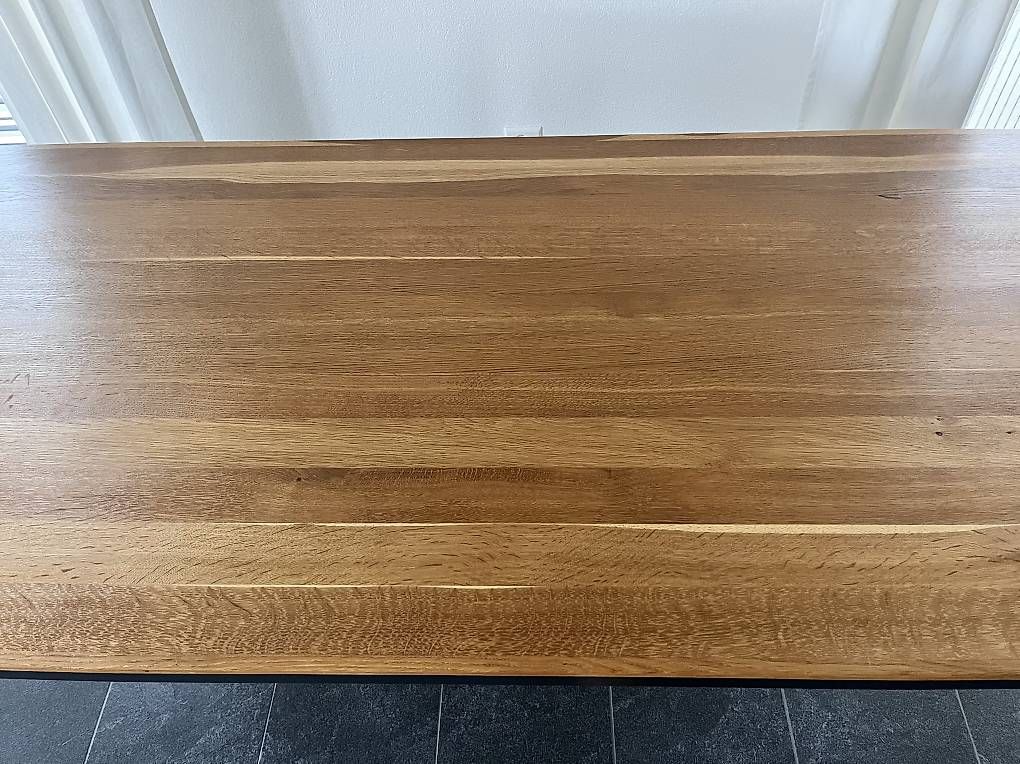 Tables: Hochwertiger Tisch aus Eiche von Möbel Pfister – D'occasion à Stein am Rhein par ben_58nt 2