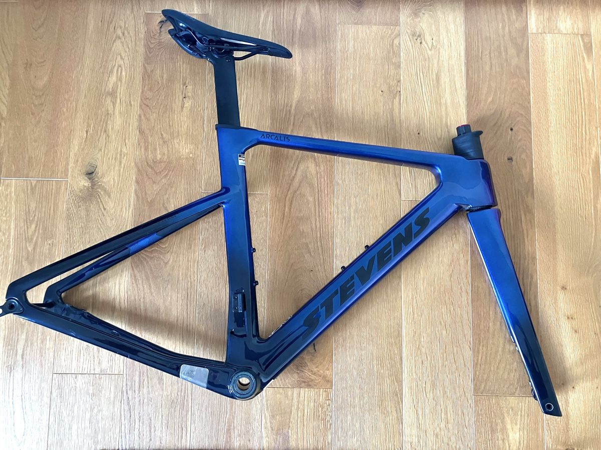 Stevens Biciclette: Stevens Arcalis Carbon Rahmen 51 – Usato da Dotzigen venduto da Obischwei7