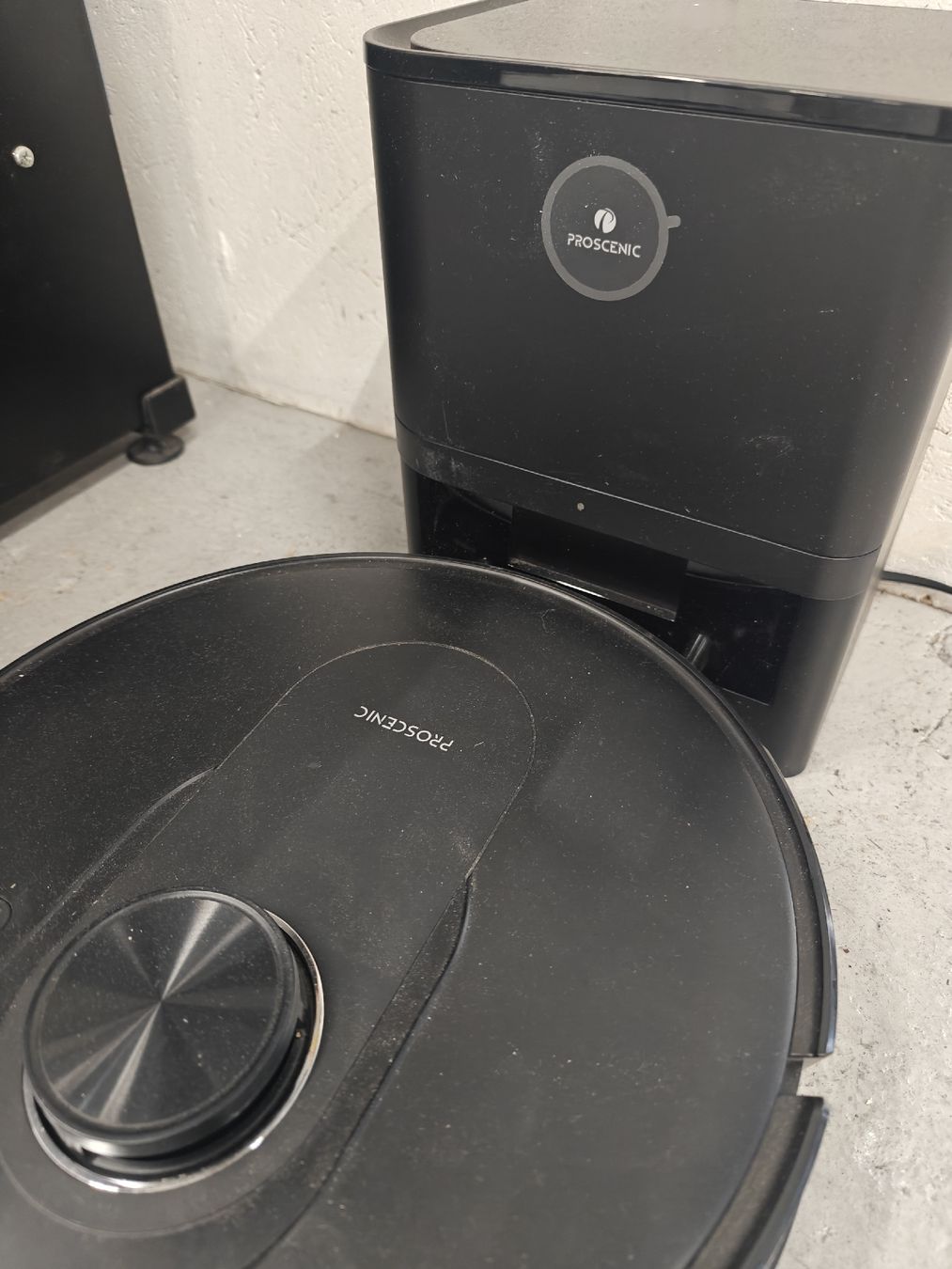 Panasonic Staubsauger & Zubehör: Proscenic Saugroboter mit Station - Top Zustand! – Gebraucht aus Steinhausen von Florian-C 1