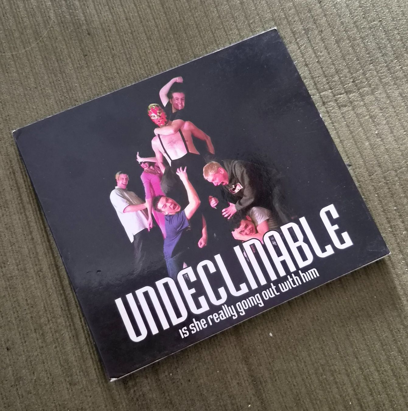 CD: Undeclinable - Is she really going out with him – Usato da Pregassona venduto da Adda83
