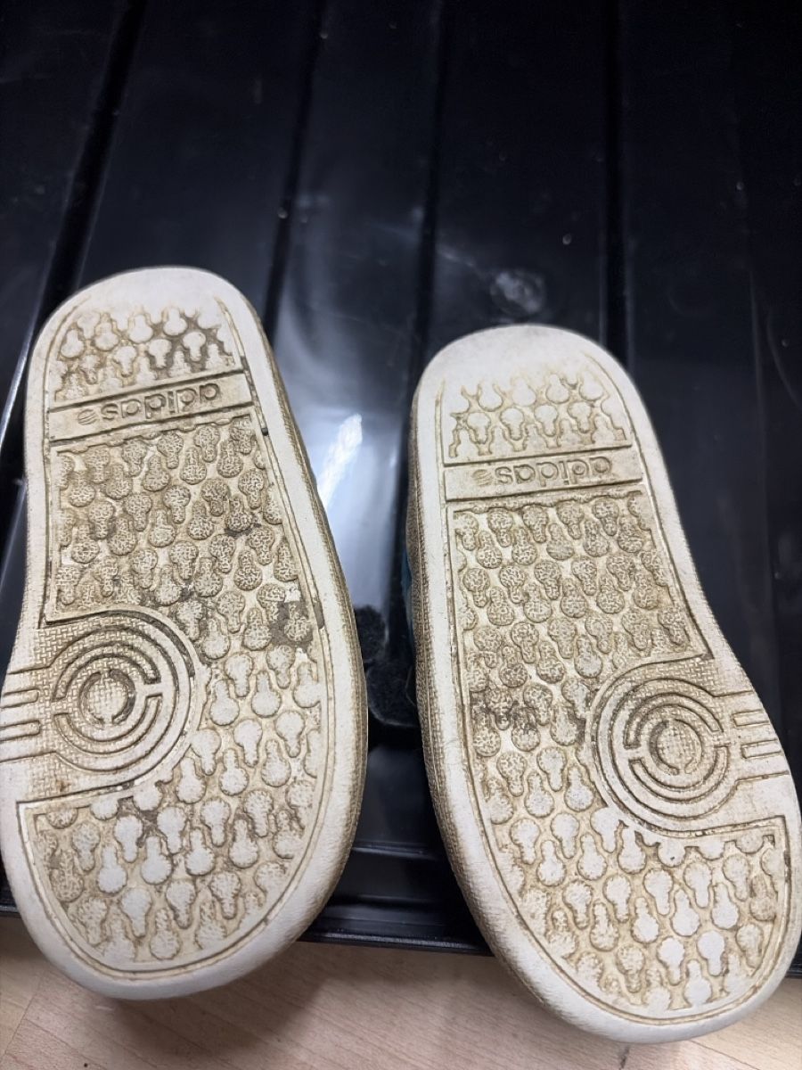 Adidas Scarpe per ragazzi: Adidas Schuhe Grösse 20 – Usato da Granges-Paccot venduto da Fwaeber 2