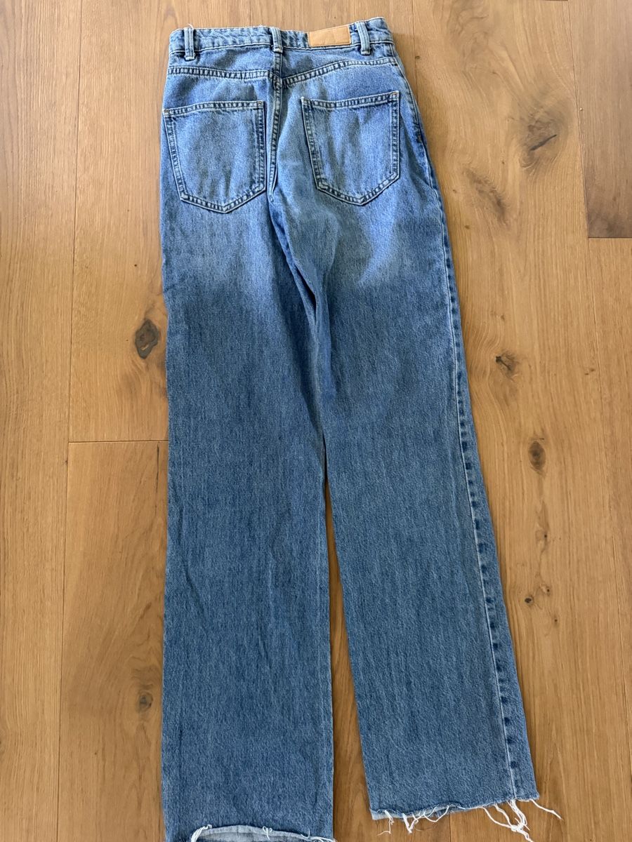 Stradivarius Jeans: Stradivarius Jeans Blau – Usato da Meilen venduto da laraherre 1