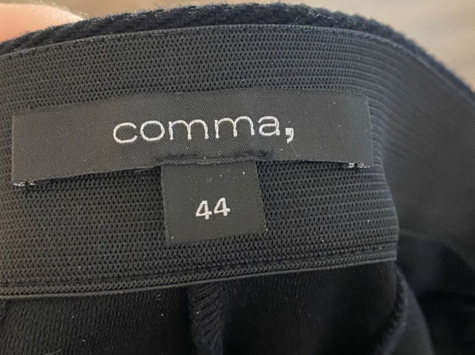 Comma Pantaloni: Comma Hose schwarz Winterhose Gr. 44 – Usato da Arlesheim venduto da san_w9vr 7