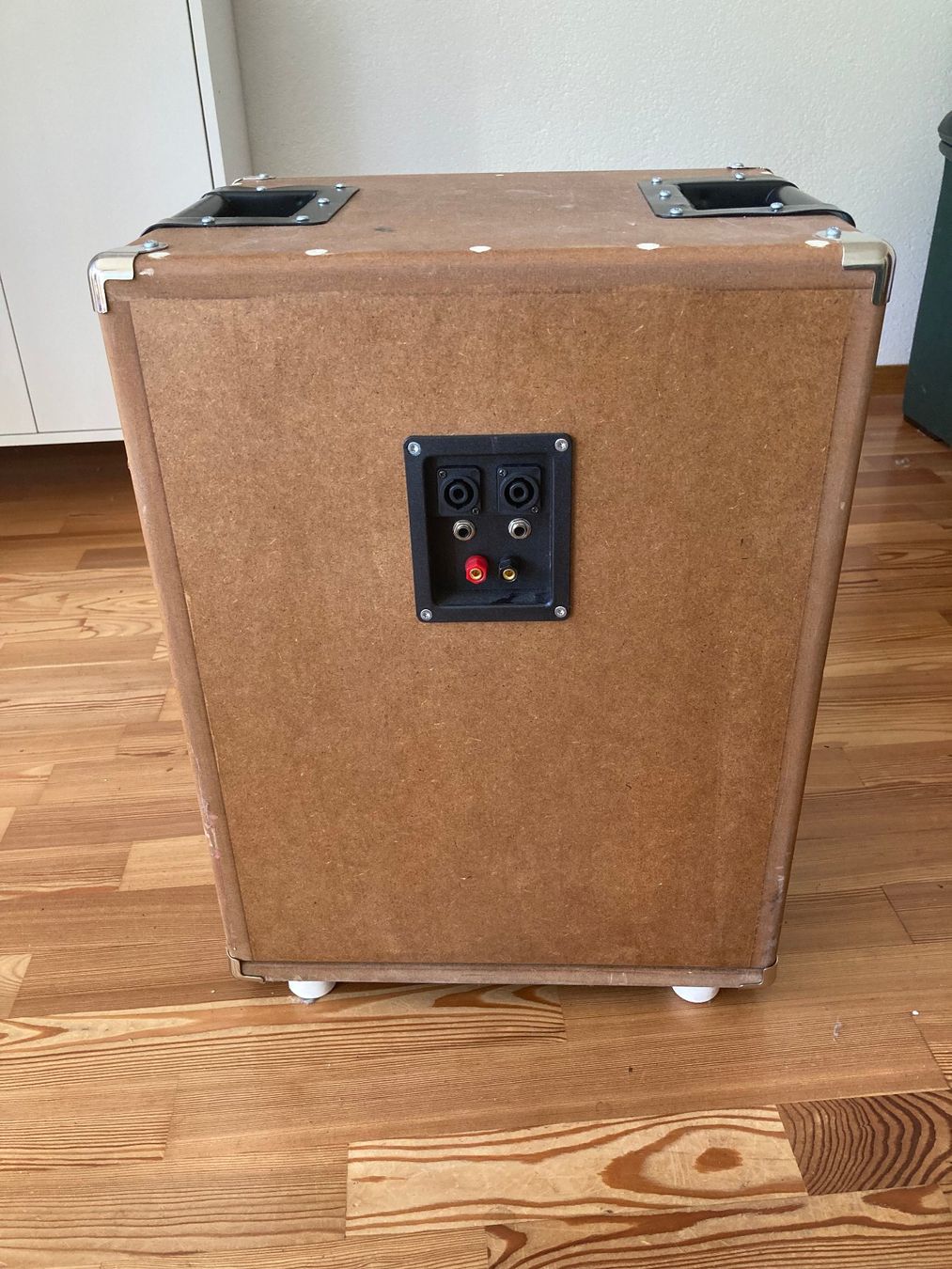 Casse acustiche: Bass guitar cab box – Usato da Biel/Bienne venduto da jcm800 3