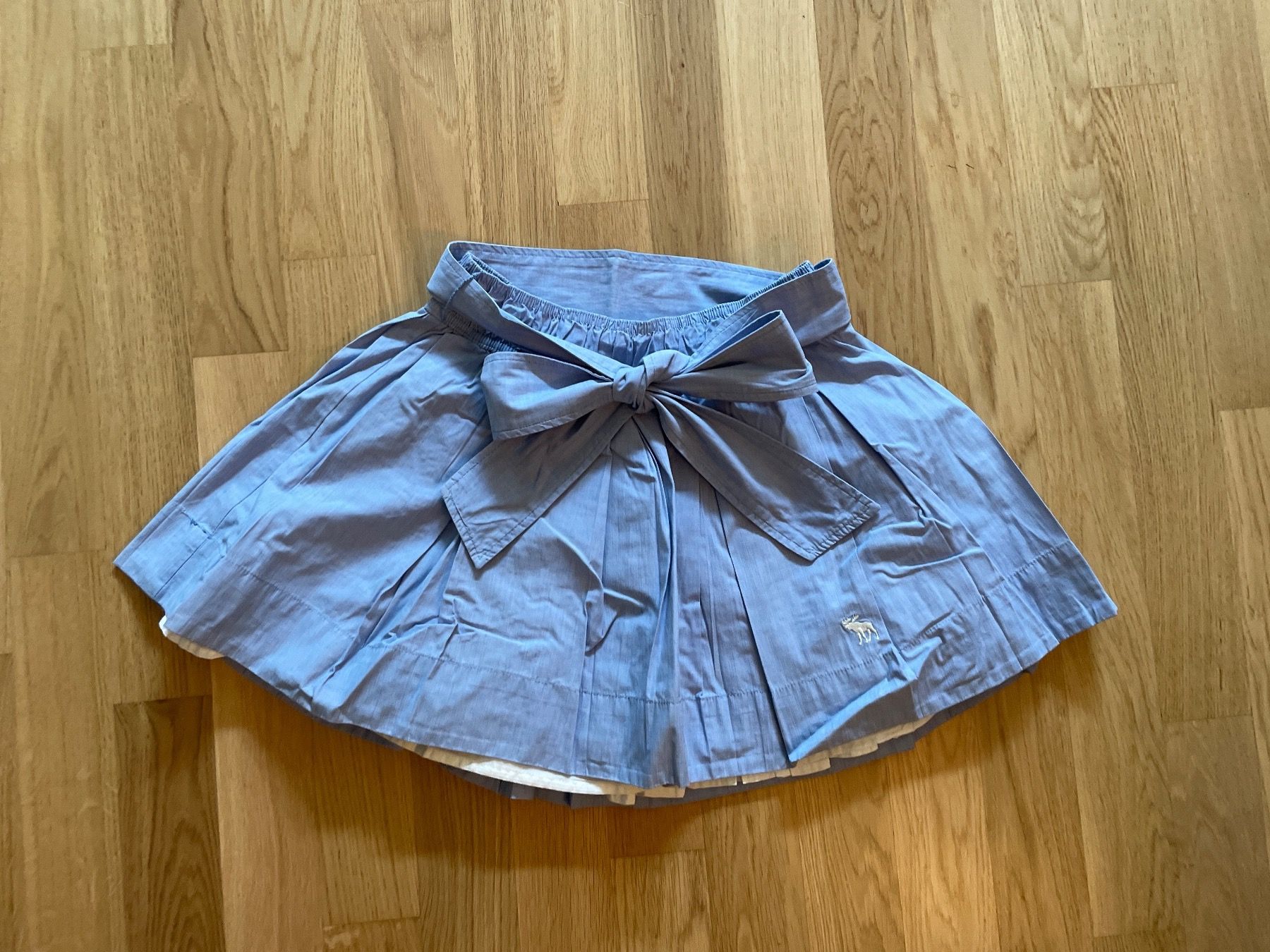 Abercrombie Gonne: Röckchen mit Schleife Abercrombie&Fitch S – Usato da Basel venduto da pilzliii