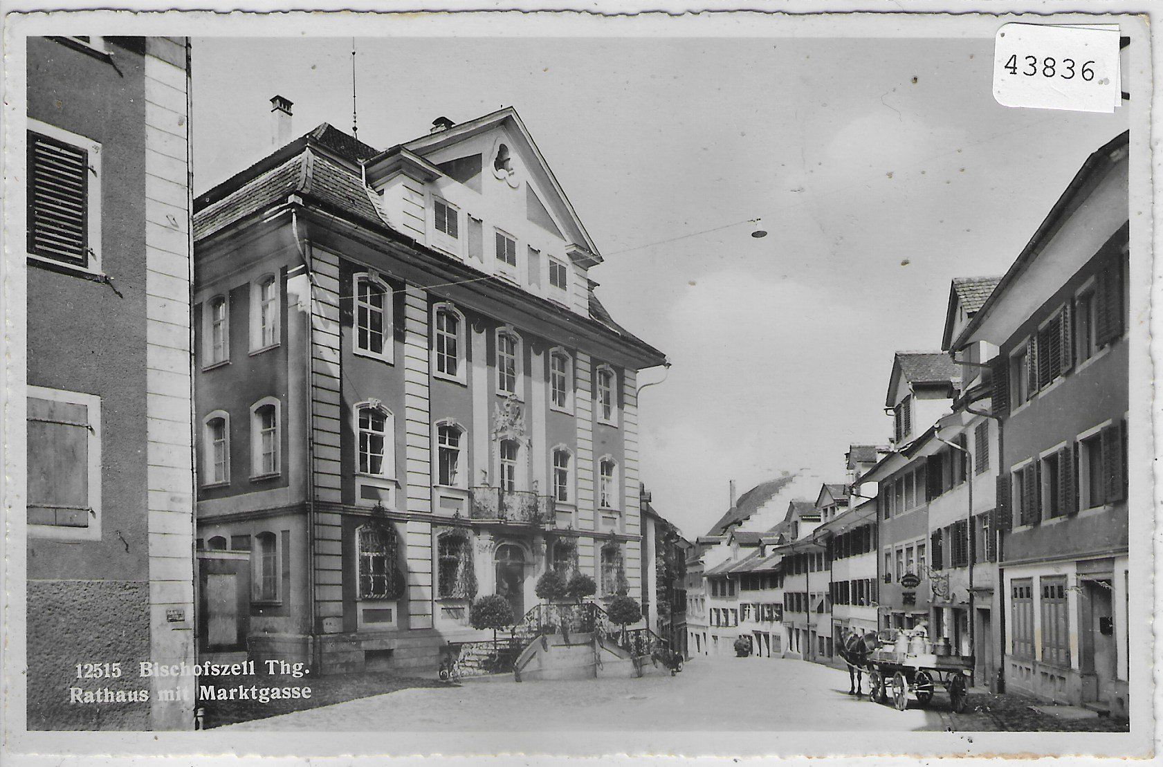 Cartoline postali: Bischofszell - Rathaus mit Marktplatz – Usato da Ettingen venduto da Kartenplanet