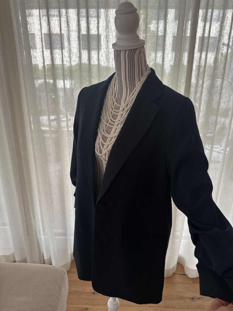 H&M Giacche: Dunkelblauer Blauer – Usato da Lachen SZ venduto da Leeeeniiii17