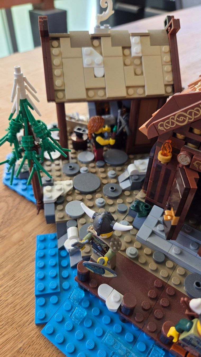 Lego Kit di costruzioni: Lego 21343 Wikingerdorf – Usato da Thun venduto da Reda68 5