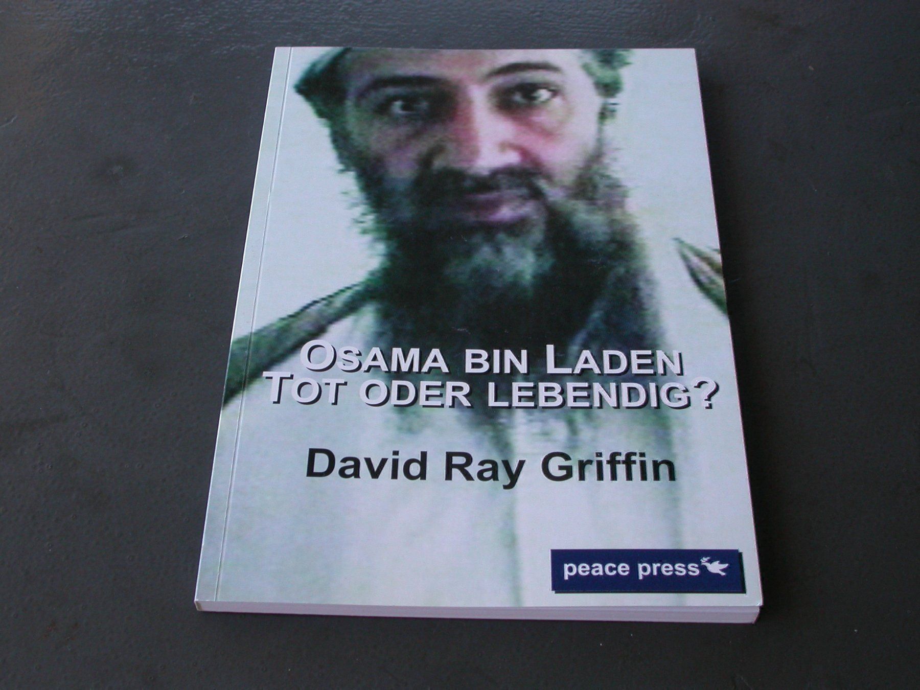 Livres: Osama Bin Laden - tot oder lebendig? – D'occasion à Zürich par Marcel6887