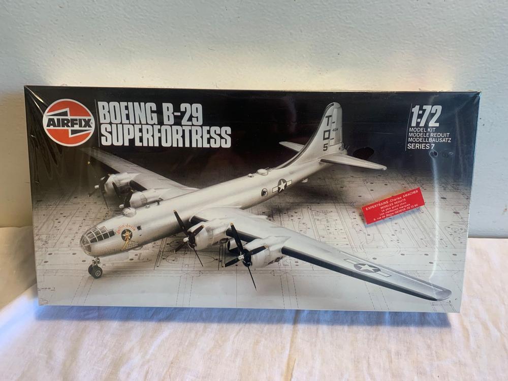 AIRFIX B-29 SUPERFORTRESS 1／72 modelkit MODELE REDUIT-