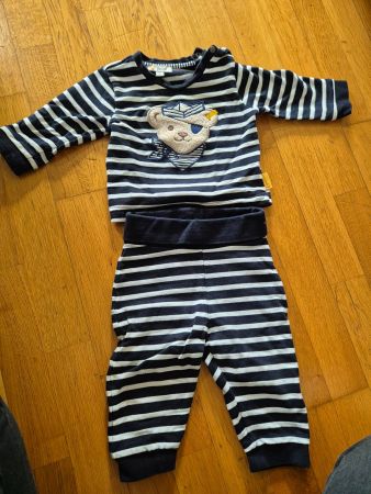 Babyoutfit der Marke STEIFF!