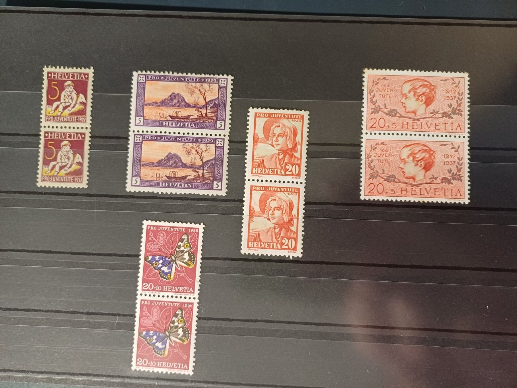 Tutti i francobolli: Pro Juventute Blocks 1920er/1930er – Usato da Zürich venduto da Atad