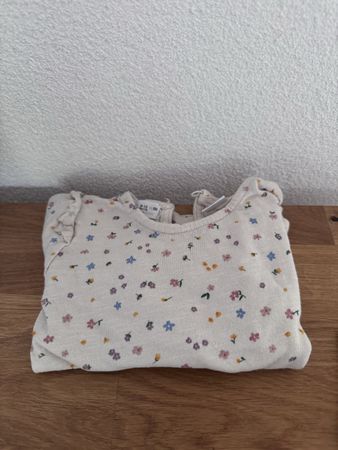 Süsses Blumen Langarmshirt Zara Grösse 80
