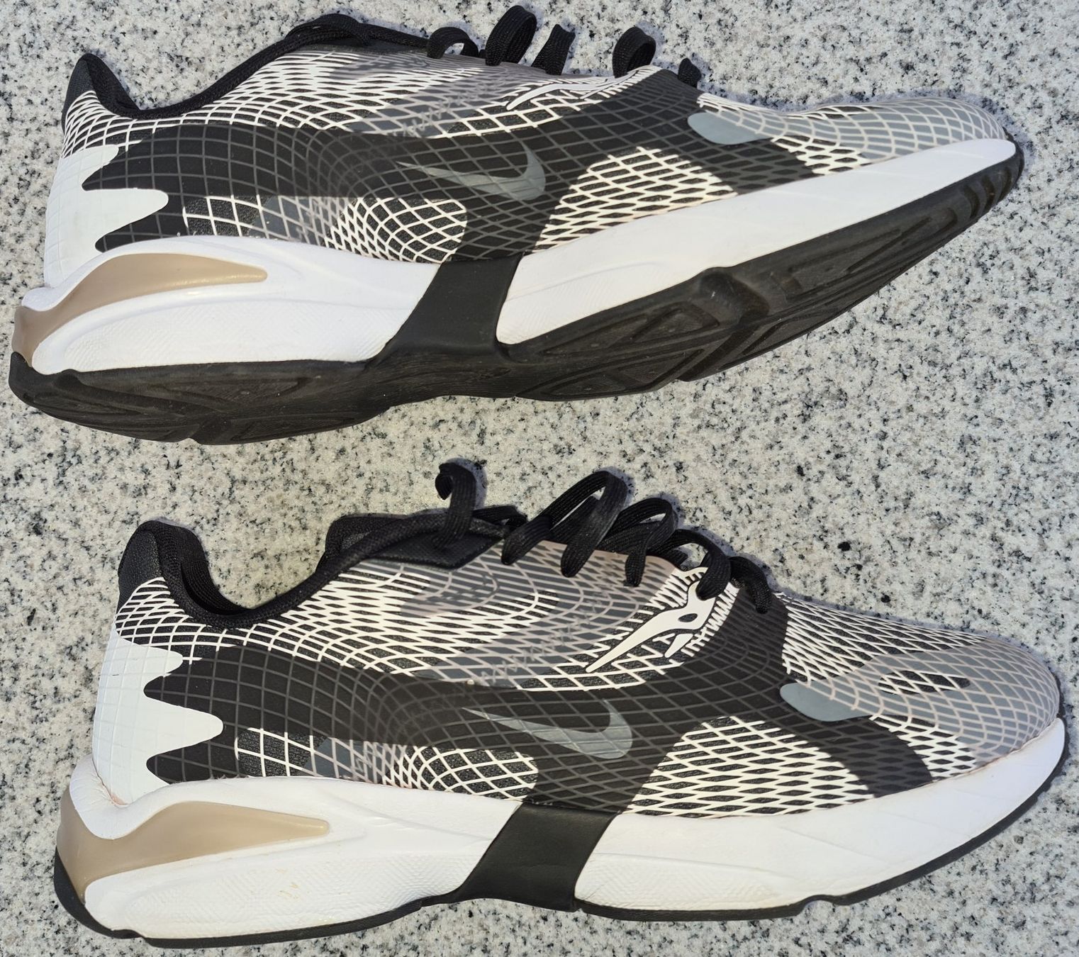 Nike Scarpe da uomo: NIKE Schuhe EUR-Gr. 43 – Usato da Münchenstein venduto da vitalfit 3