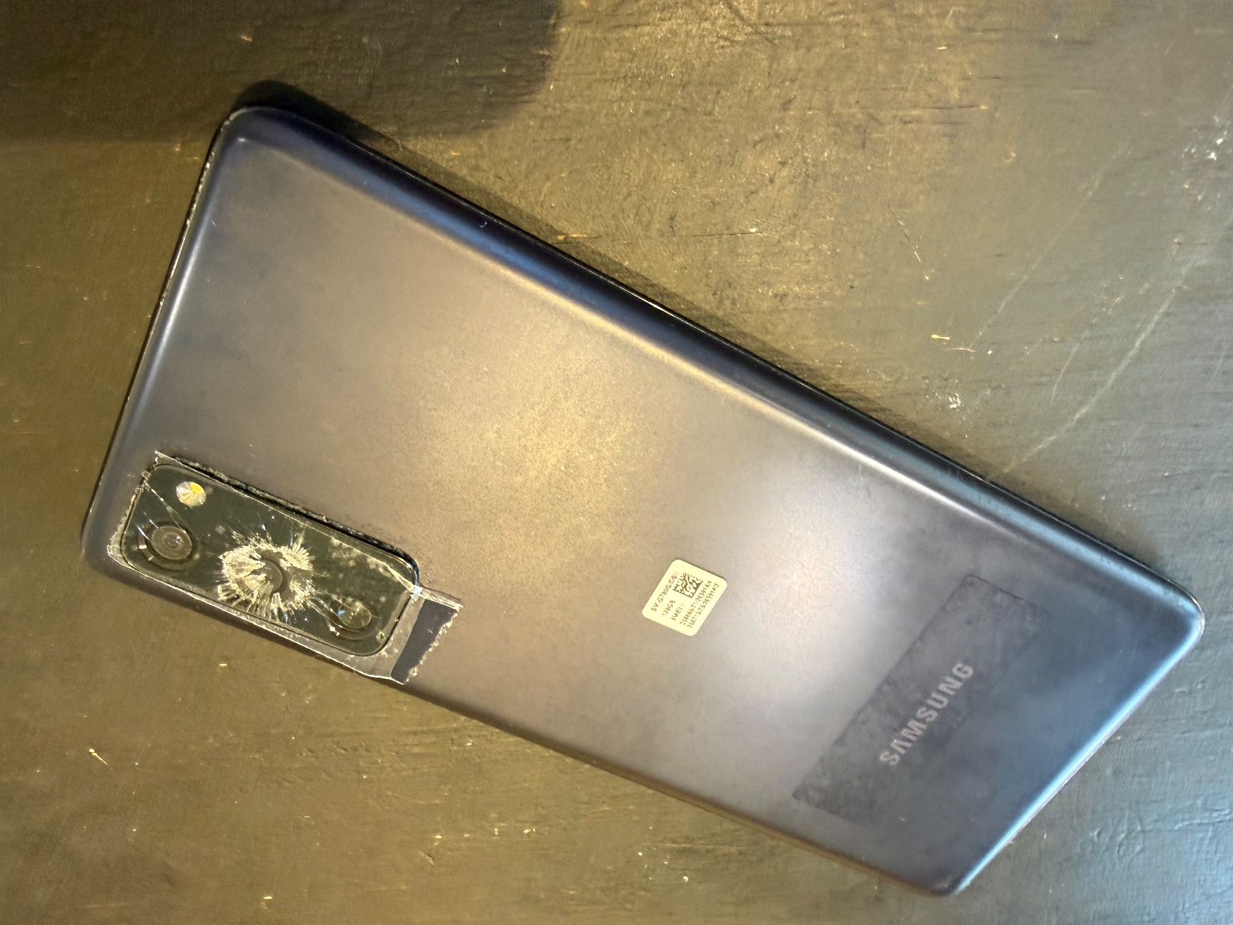 Samsung Handys / Smartphones: Samsung Galaxy S20 FE 128GB – Defekt aus Siebnen von icrservicesolutions 2