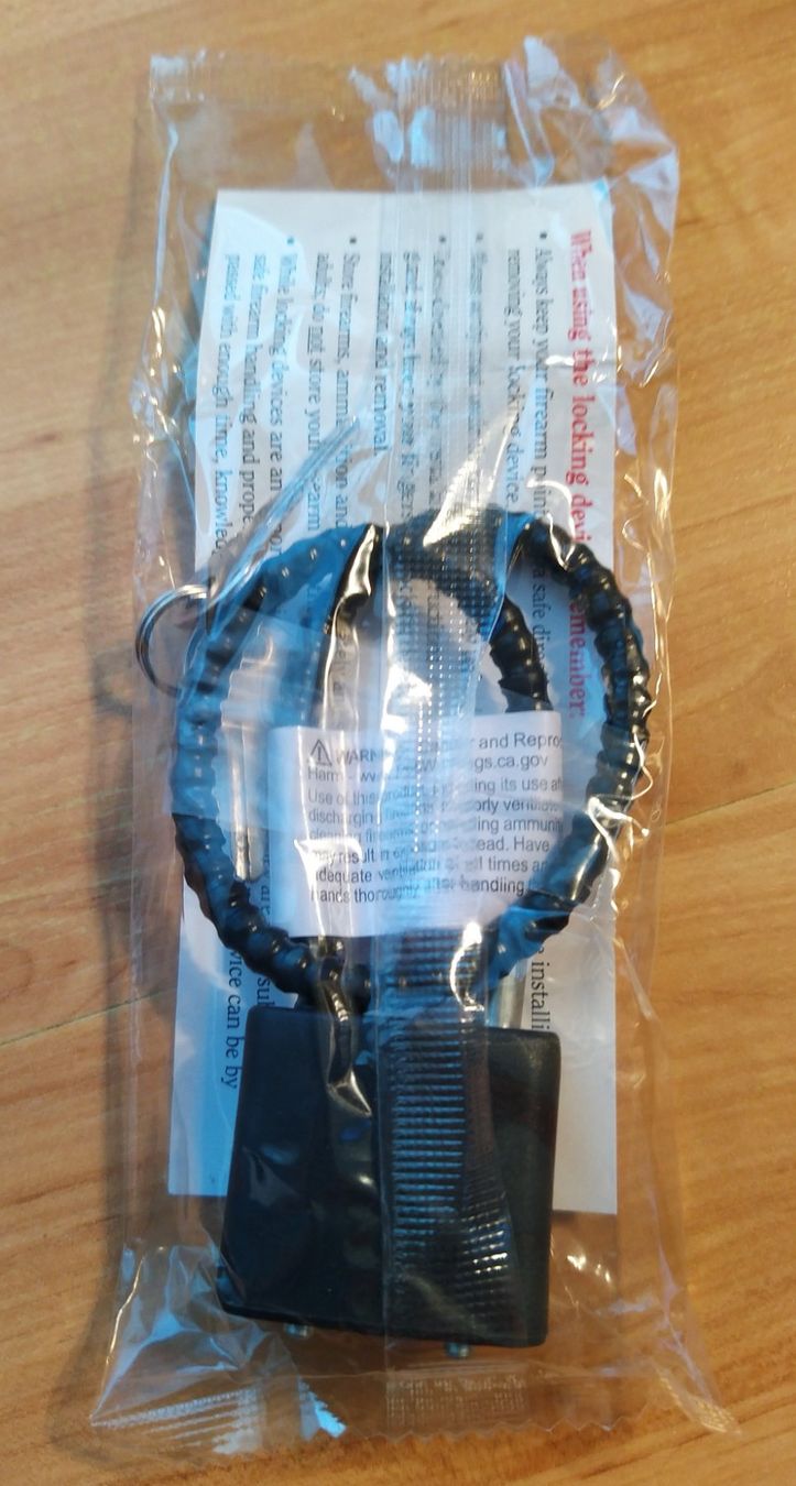 Lucchetti: Original Ruger Waffenschloss Schwarz Neu & OVP - Cable Lock – Nuovo e nell'imballaggio originale da Rüti ZH venduto da Sarah0406