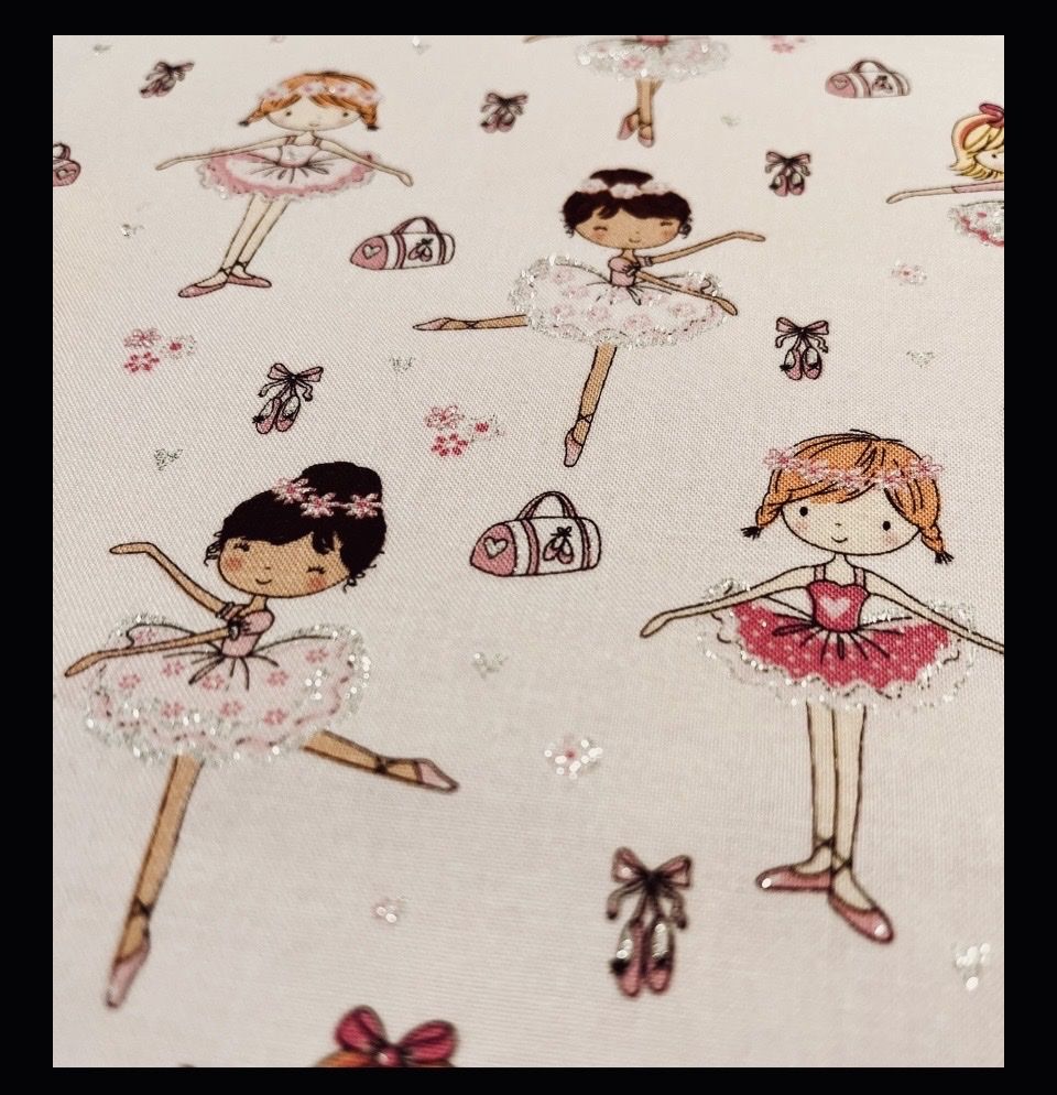 Tessuti: Patchworkstoff Ballerinas Glitzer – Nuovo (secondo la descrizione) da Seuzach venduto da KreativmitStoff 3