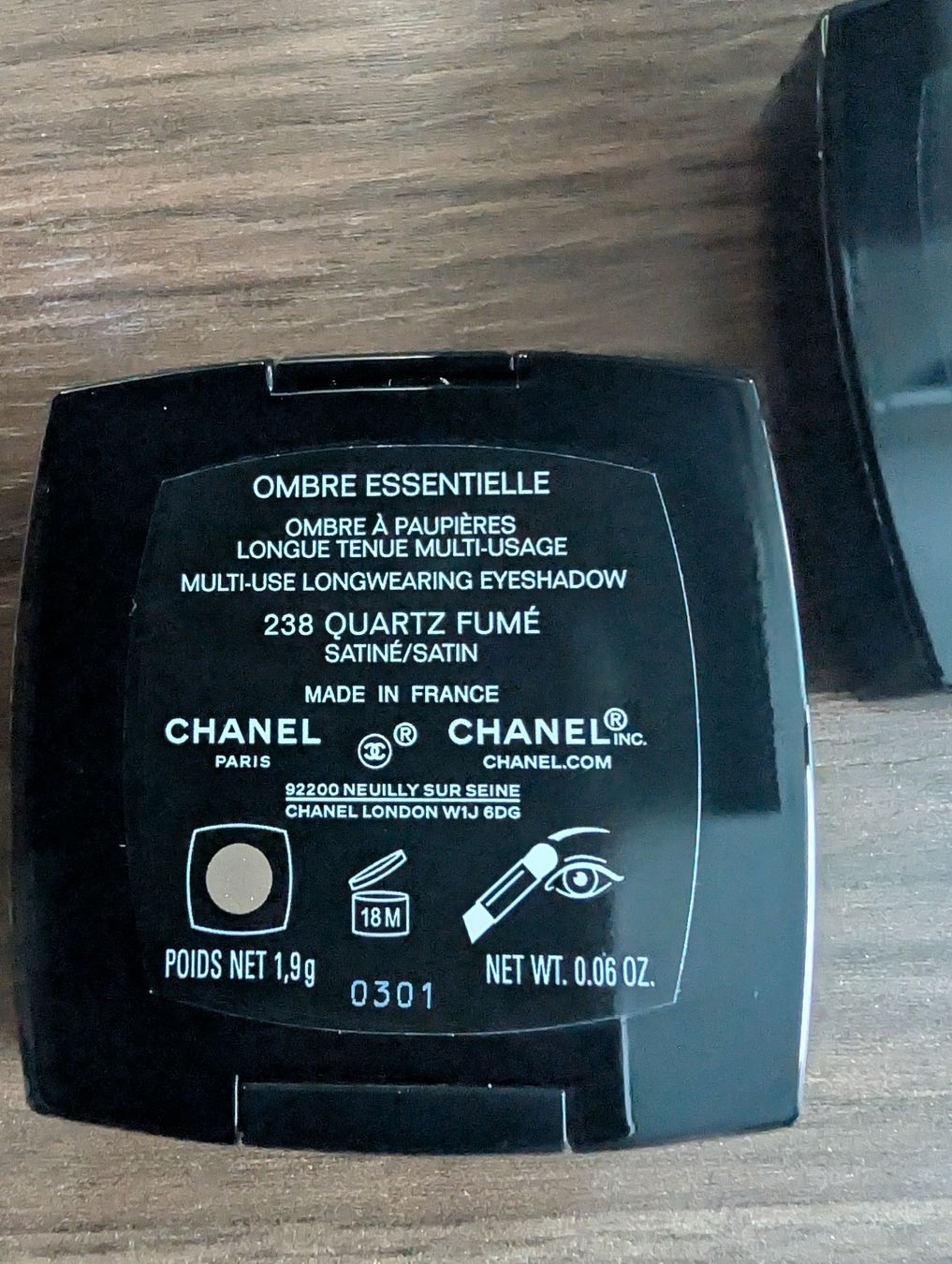 Chanel Make-up: Chanel Ombre Essentielle, 2 teintes – Usato da Buchillon venduto da BarbaraS-D 3