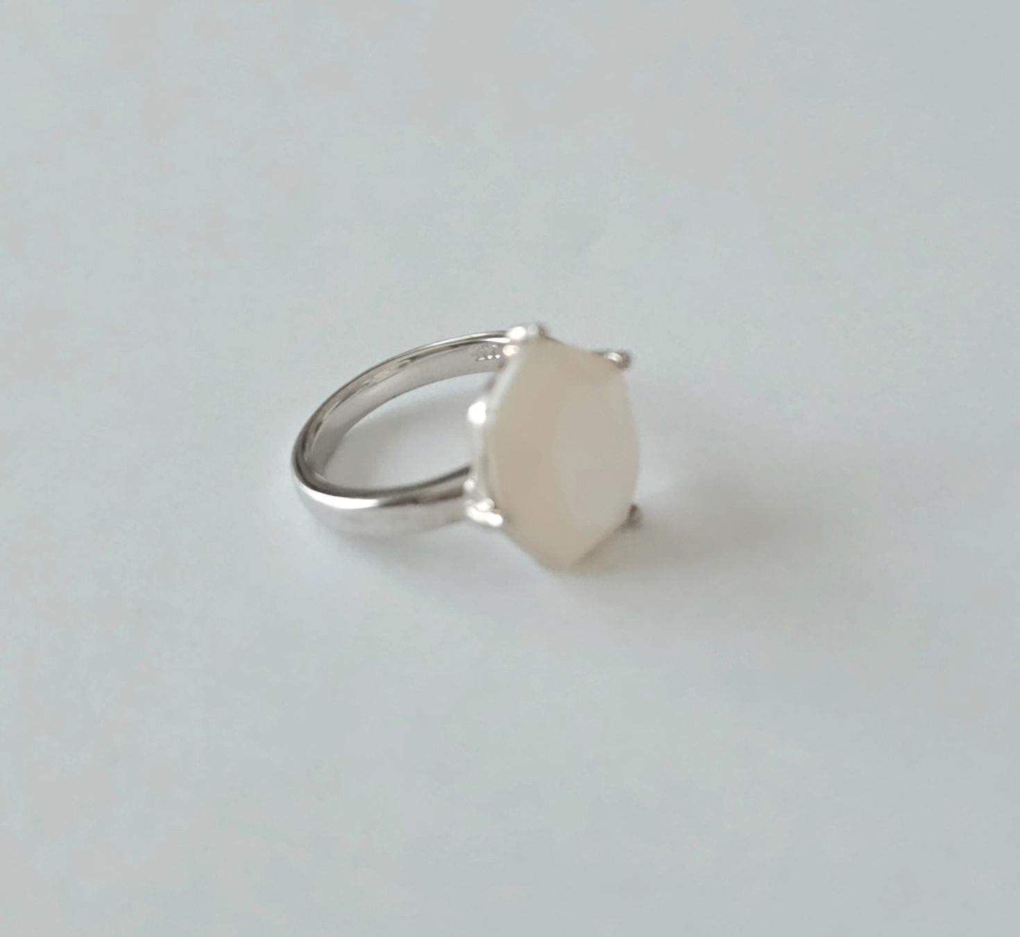 Anelli: Silberring 925 mit Perlmutter, elegant & dezent - Neu – Nuovo e nell'imballaggio originale da Uetikon am See venduto da Coralreef 2