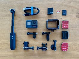 GoPro HERO7 Black + 256 Go + Shorty GoPro