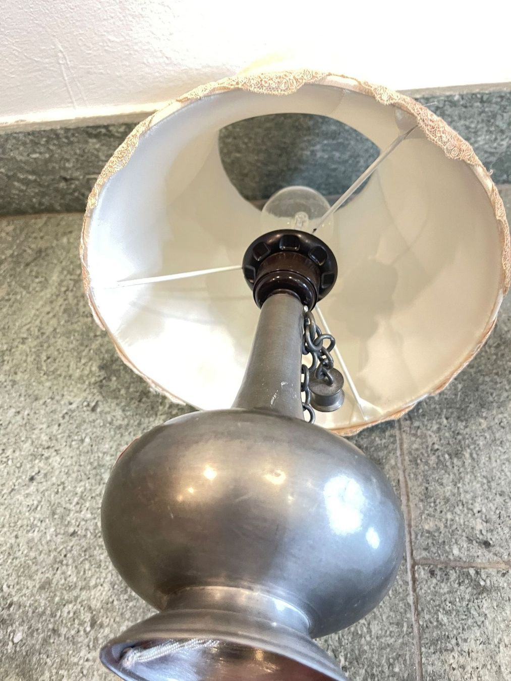 Lampen: 2 Antike Nachttischlampen Zinn Vintage – Gebraucht aus Olten von ELHANDEL 4