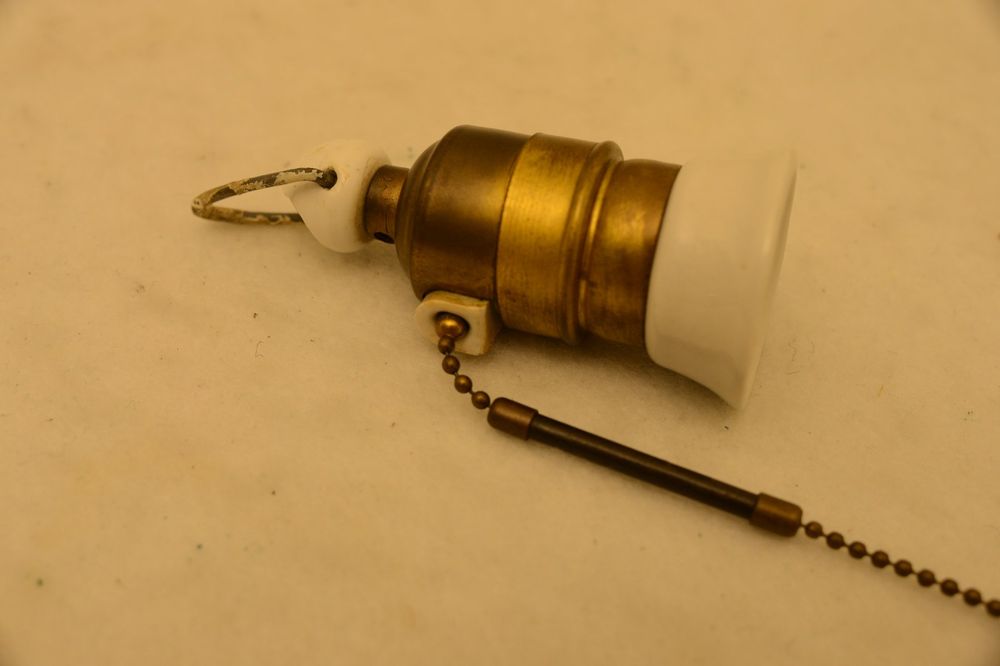 Premium-Lampen-Set In Antikem Messing – B22 Fassung, 2,5 M Flex, Mit Schalter & UK-Stecker | Komplettset Für Lampenbau & Renovierung