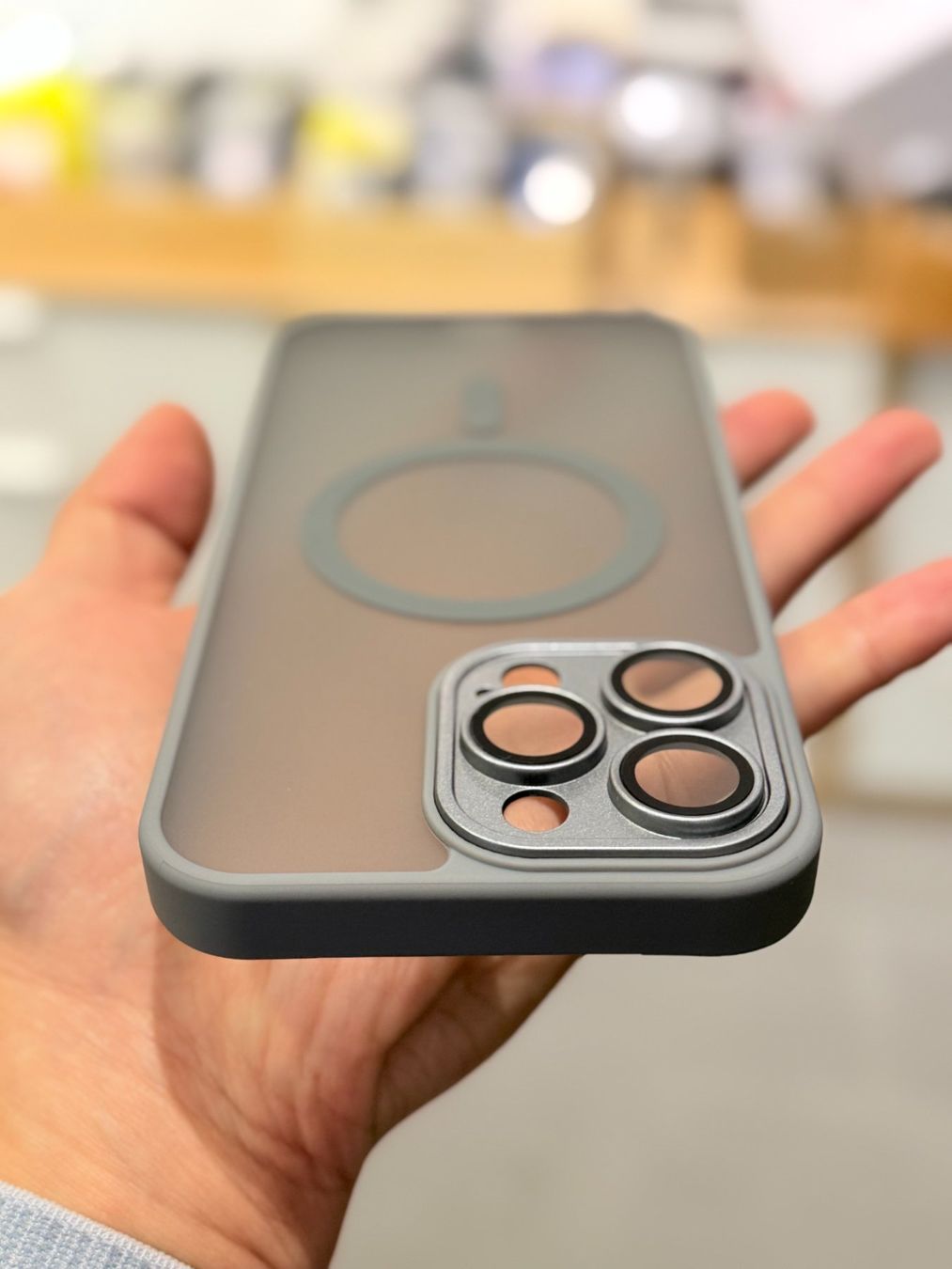 Cover & Protezioni schermo: iPhone 16 Pro - Coque mate magsafe antichoc titan gris – Nuovo e nell'imballaggio originale da Morges venduto da DigiAC 2