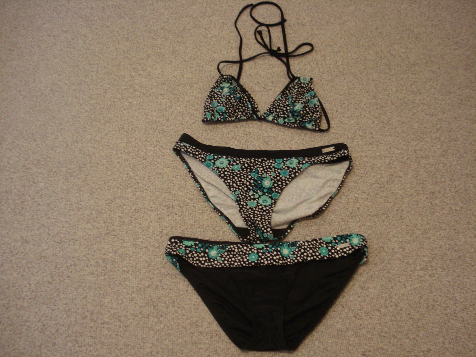 Lascana Costumi da bagno & Bikini: guterhaltener Bikini v. LASCANA – Usato da Au SG venduto da beanpasa