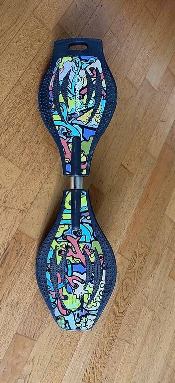 Spielzeuge: Schildkröt 510801 - Waveboard Good Vibes Graffiti – Gebraucht aus Zürich von ruzah