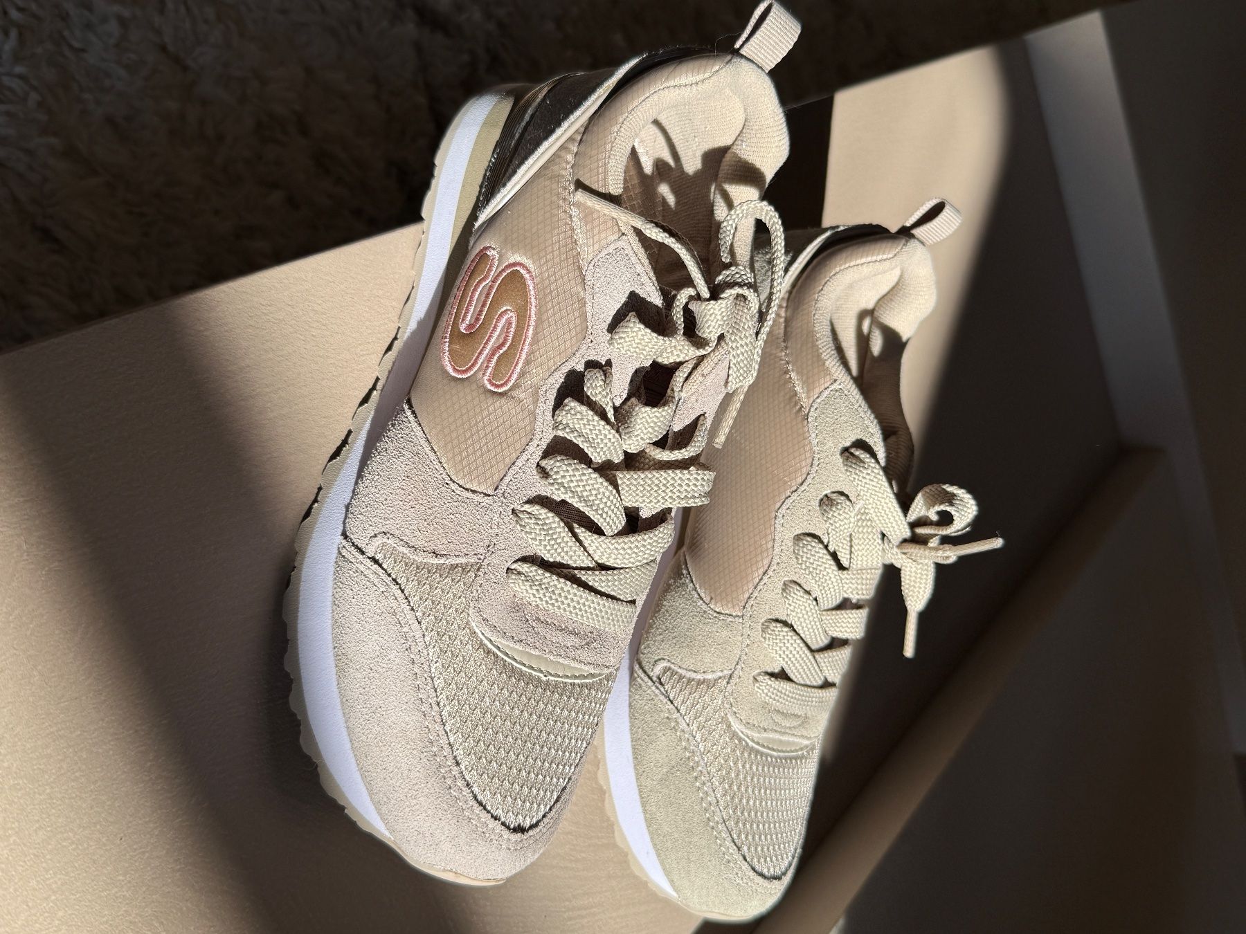 Skechers Scarpe da donna: Skechers – Nuovo (secondo la descrizione) da Broc venduto da zai_9jlg