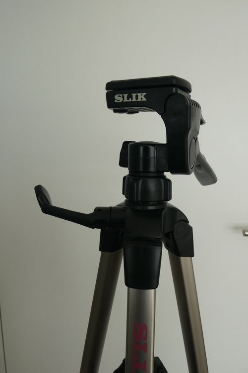 Treppiedi & Teste: SLIK U700 Stativ Kamera Stativ Top Zustand Reisestativ – Nuovo (secondo la descrizione) da Rotkreuz venduto da Jurlobi 4