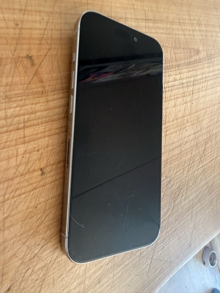 Apple Portables: iPhone 15Pro 128GB weiss – D'occasion à Zürich par Moreandmore