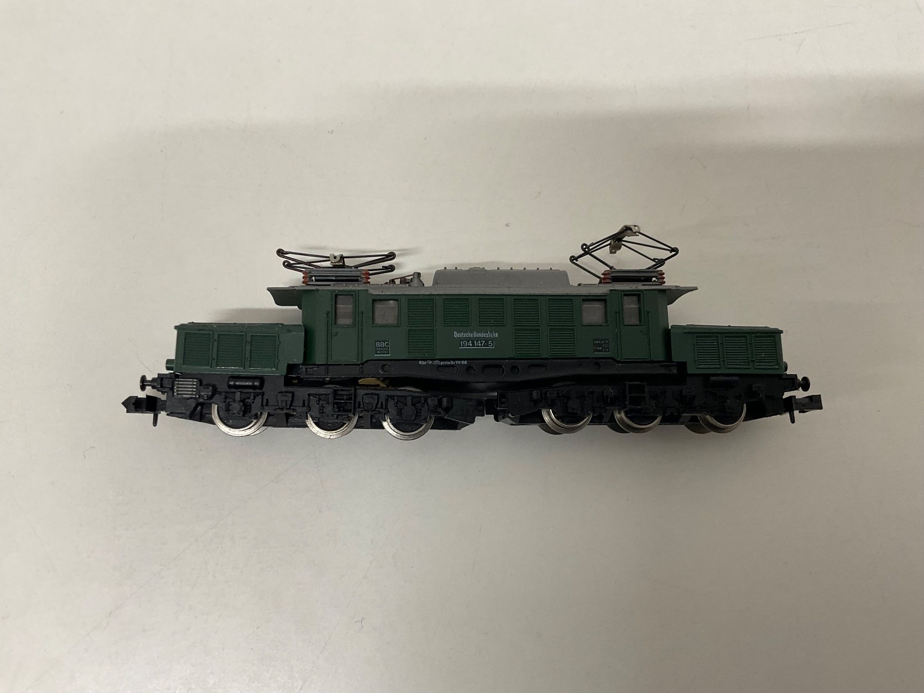 Arnold Modellini di ferrovie: Arnold N E94 der DB Bespielt ohne Verpackung – Usato da Chur venduto da Chur75 2