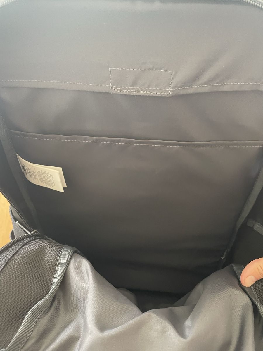 Adidas Zaini: Adidas Loadspring Backpack black  – Usato da Meilen venduto da val_tsv8 6