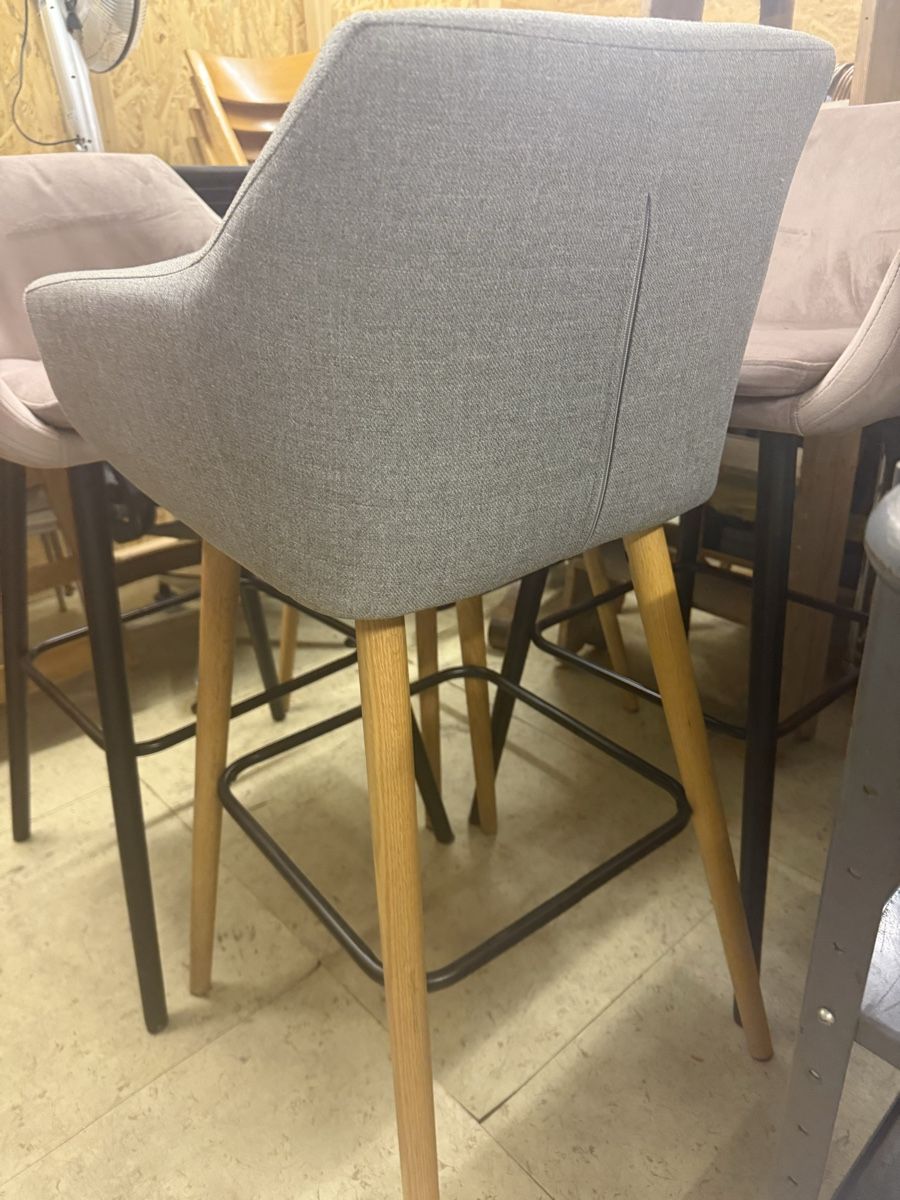 Chaises hautes: 2er-Set Barstühle / Hochstühle – D'occasion à Bern par kwa_pyt9 1