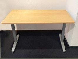 Schreibtisch