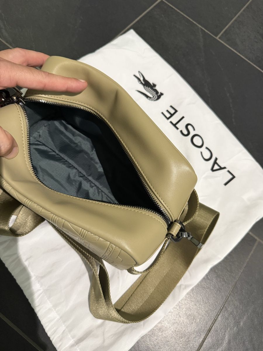 Taschen für Damen: Lacoste Tasche – Neu (gemäss Beschreibung) aus Oberwil BL von napetak 6