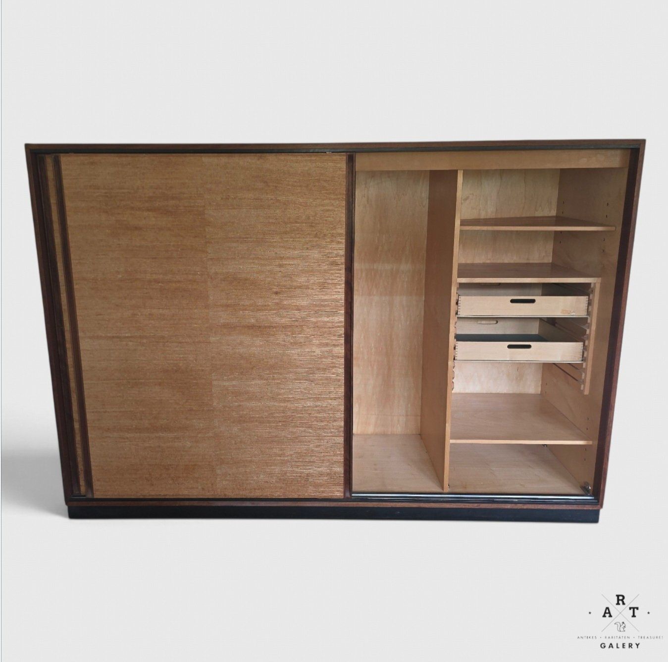 Armadi: Dieter Wäckerlin Schrank – Usato da Laufen venduto da Art-Galery-Squirrel 1