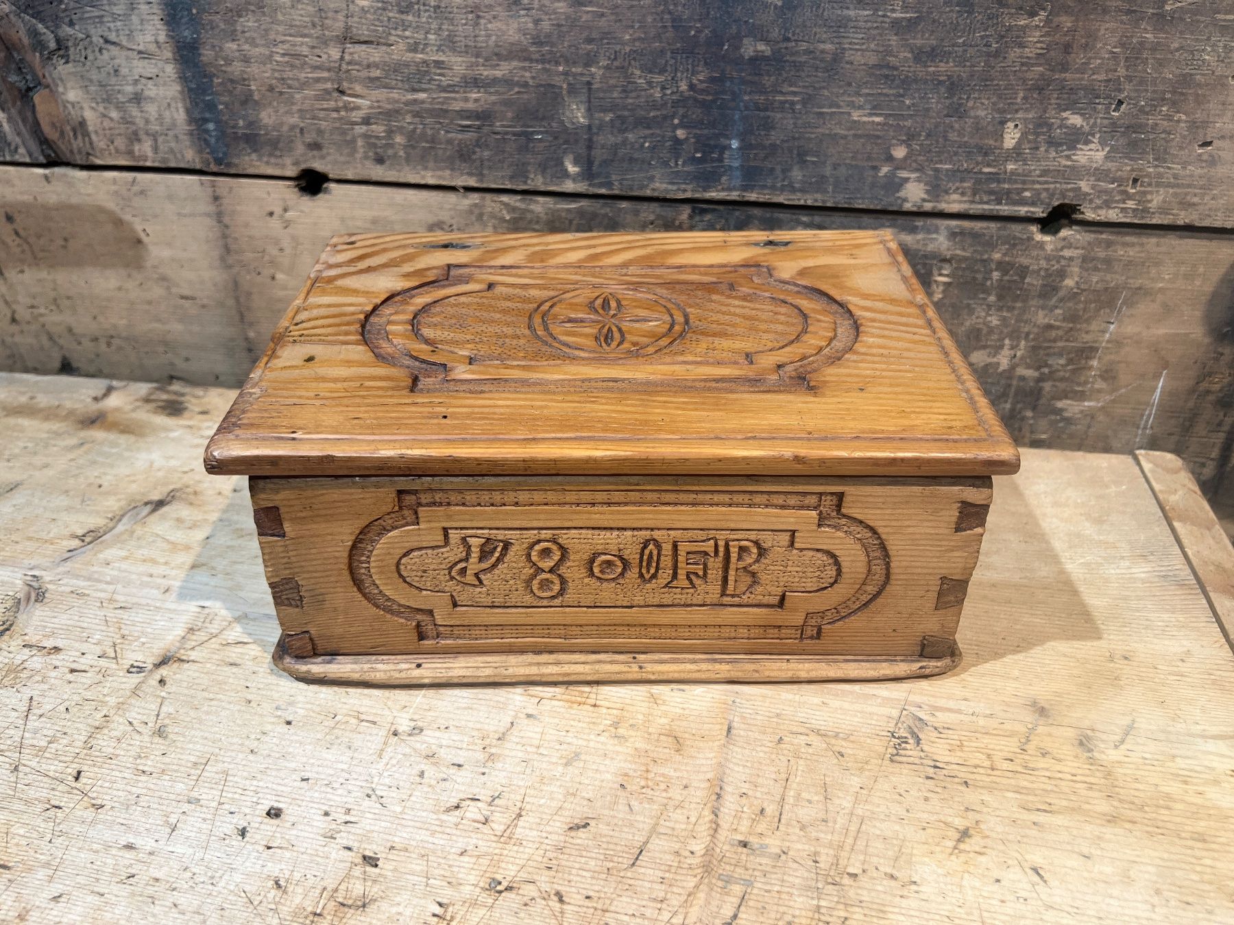 Cassapanche: Schatulle dat.1800 – Usato da Gossau SG venduto da Keller-Antiques