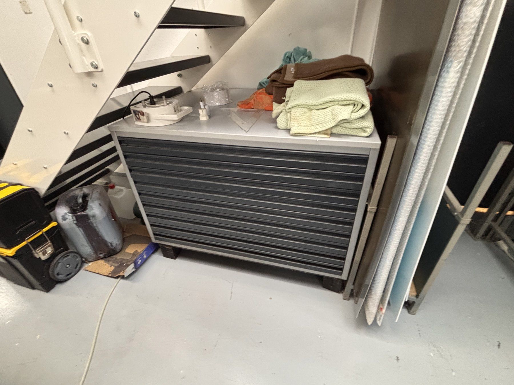 Armadi: Planschrank aus Metall – Usato da Brügg BE venduto da flextech