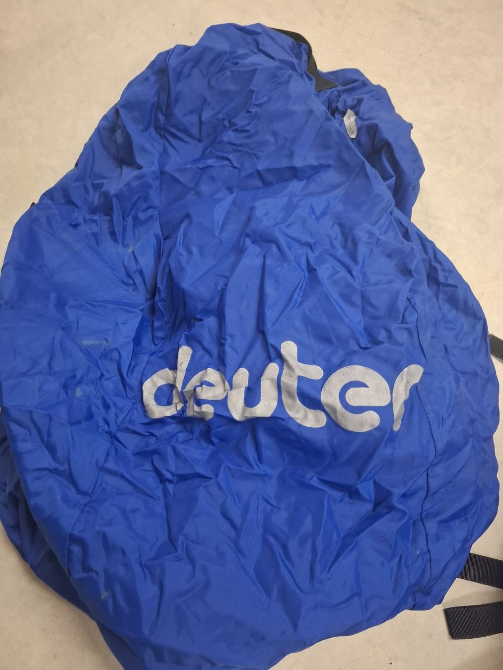 Deuter Zaini: Deuter Quantum 55+10 Rucksack blau  – Usato da Rüegsauschachen venduto da NelliB 2