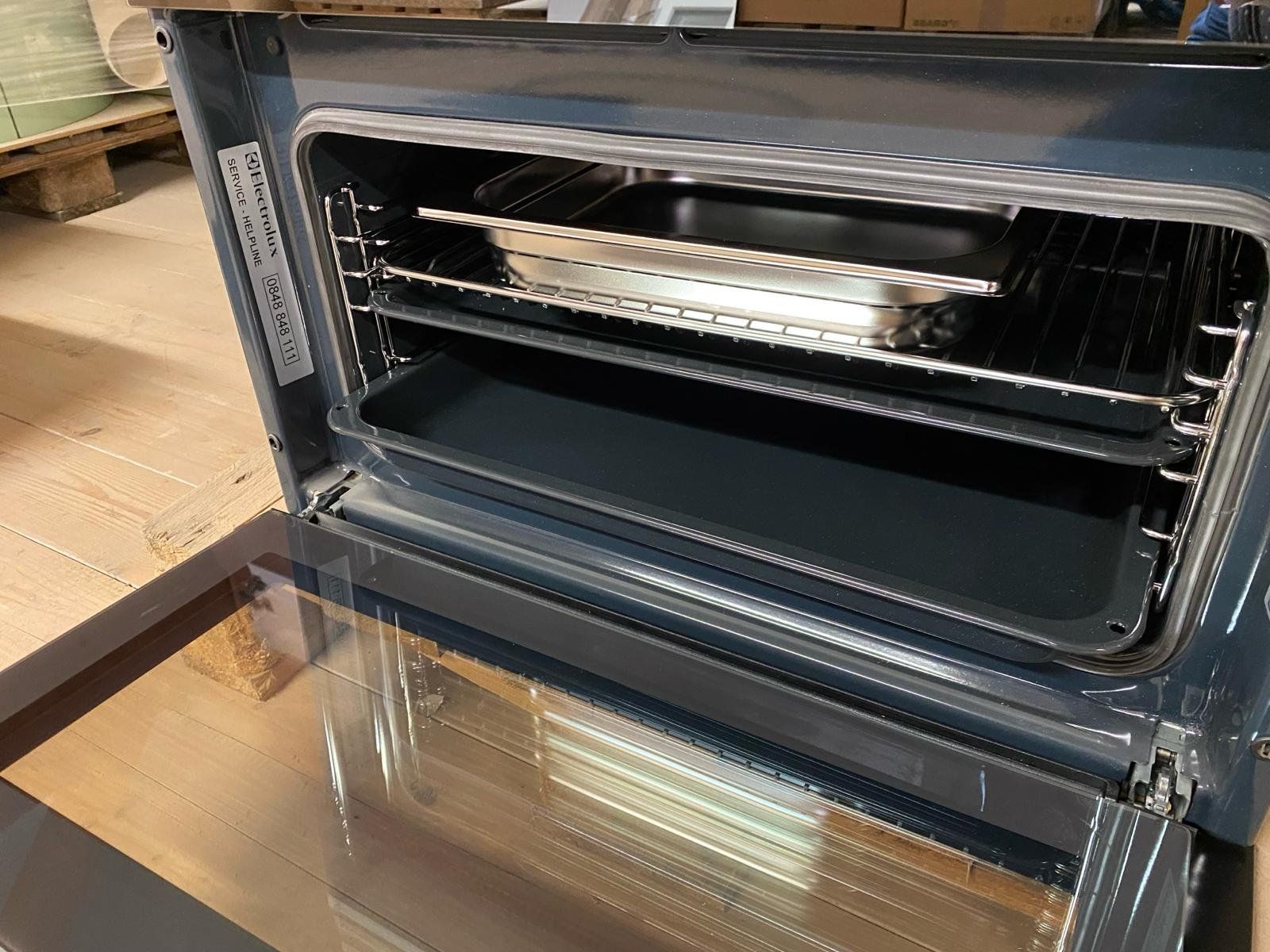 Electrolux Backöfen: Multifunktions-Backofen Electrolux – Neu (gemäss Beschreibung) aus Bremgarten AG von Huesser_IA 2