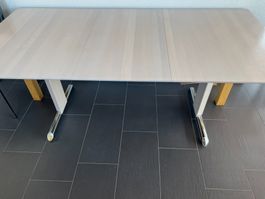 Esstisch, ausziehbar 185 (135)cm x 90cm, Höhe 74.5cm, weiss