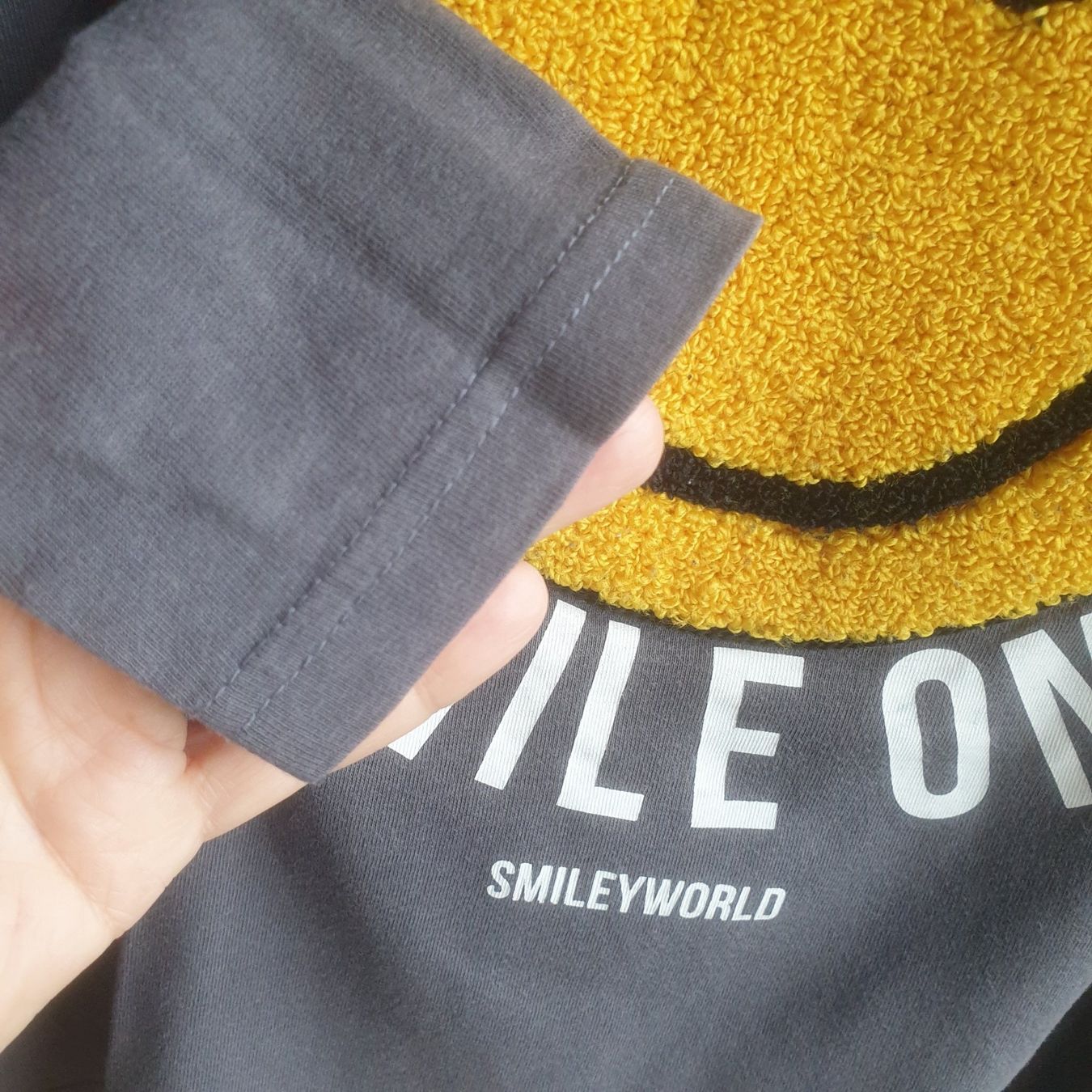 Pulls et sweat-shirts: 🐸 MEGA COOLER SMILEY PULLOVER Gr. 140 100% Baumwolle – Neuf (Voir description) à Môtier (Vully) par Frogs 4