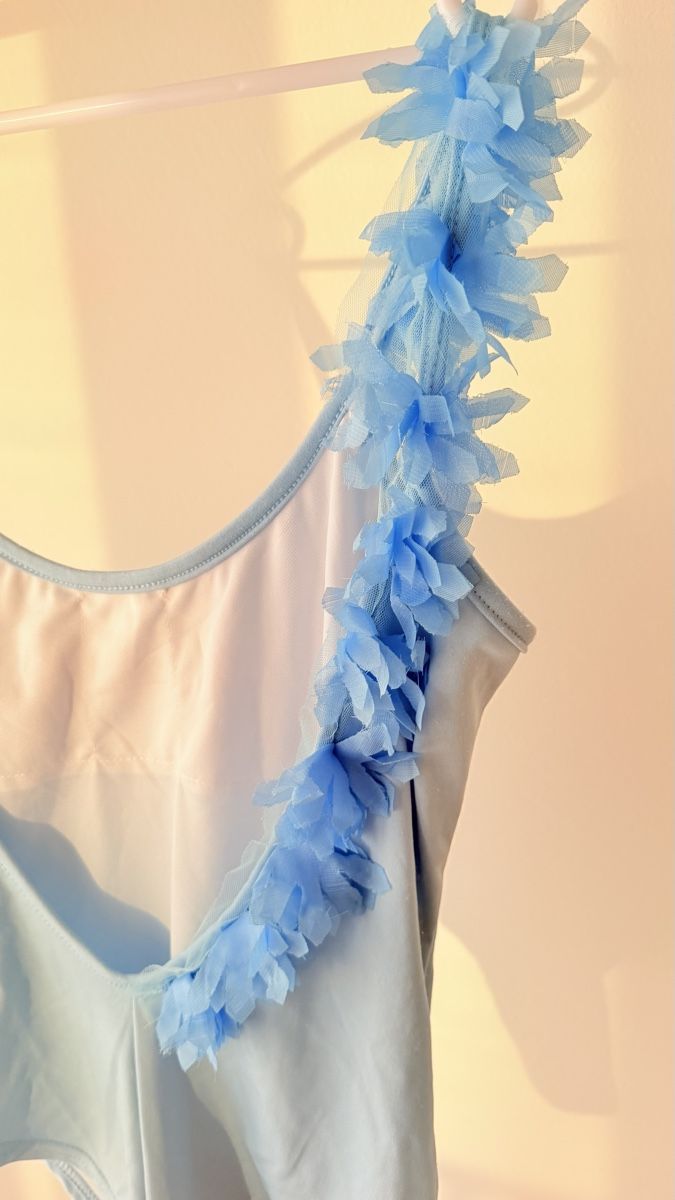 Badekleider & Bikinis: Badeanzug hellblau mit Blumenapplikation Grösse M neu – Neu (gemäss Beschreibung) aus Jonen von BMWE369 3