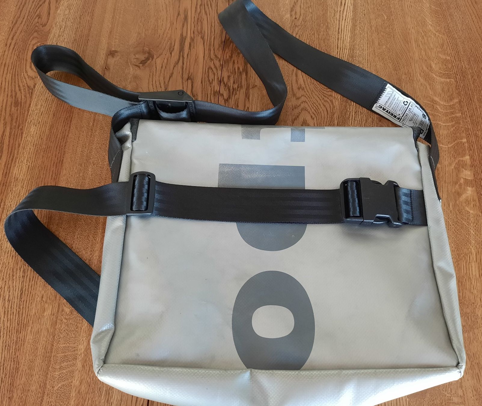 Freitag Borse: Freitag - Tasche / Dexter grau-silber – Usato da Gams venduto da Ri-Ga 1