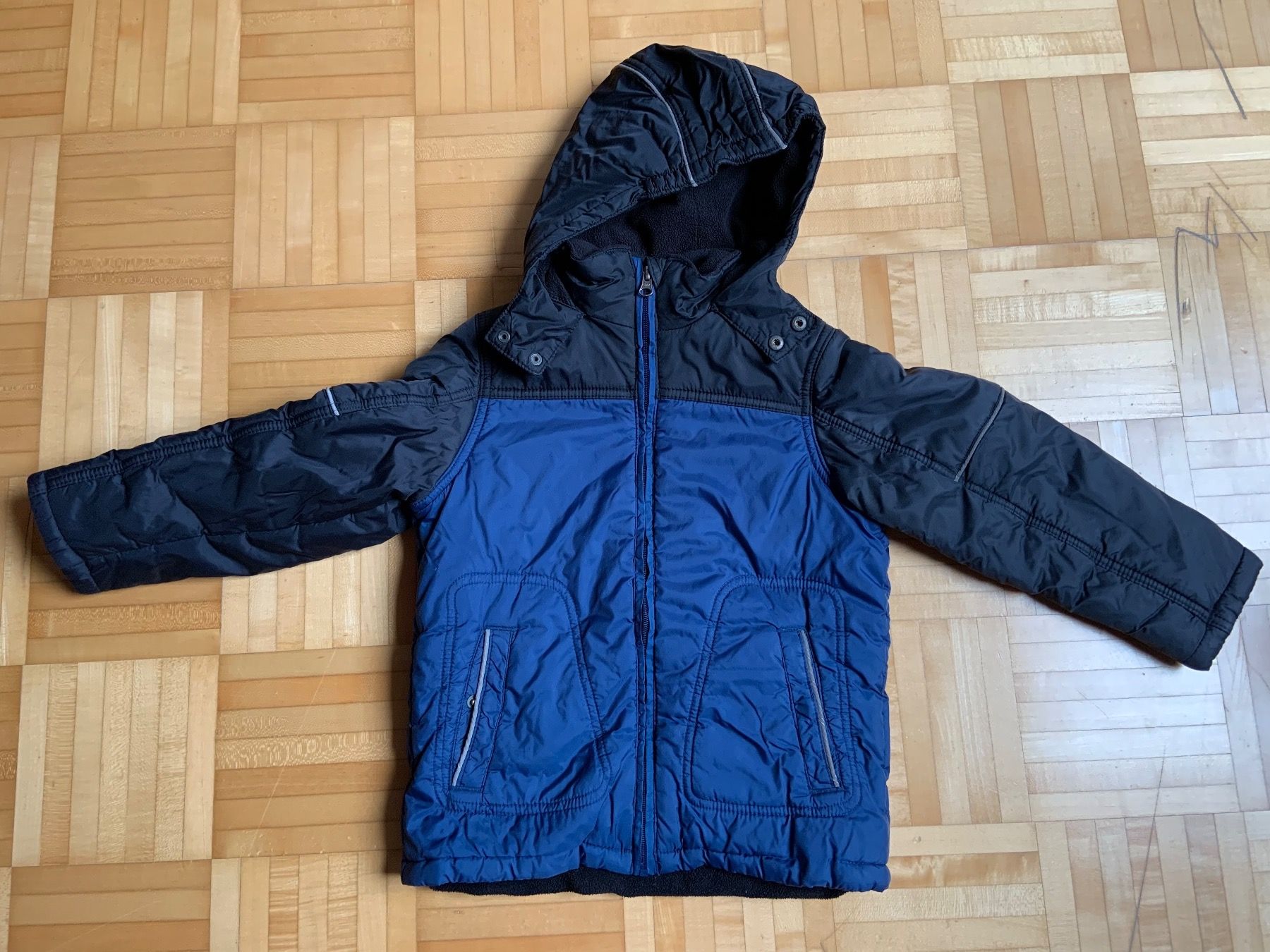 Jacken & Mäntel: Jacke Gr. 116 – Gebraucht aus Wallisellen von SPKWichtel