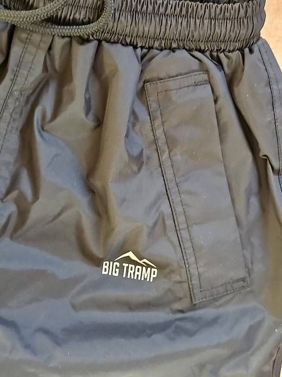 Pantaloni: Regenhose Big Tramp Gr. 164 **NEU** – Usato da Gamprin venduto da man_j9fr 2